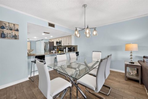 Copropriété à vendre à Indian Shores, Floride: 2 chambres, 130.06 m2 № 2428641 - photo 18