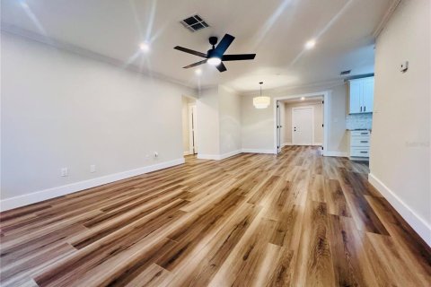 Casa en venta en Palm Harbor, Florida, 3 dormitorios, 119.47 m2 № 1777454 - foto 8