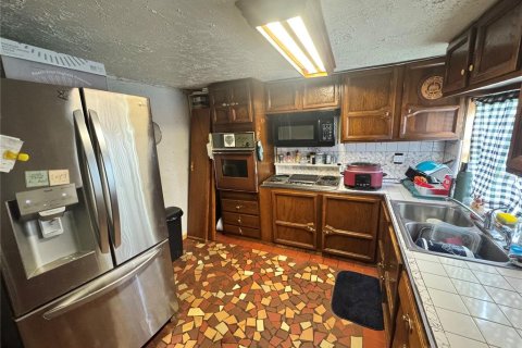 House in Hudson, Florida 2 bedrooms, 129.32 sq.m. № 2095433 - photo 5