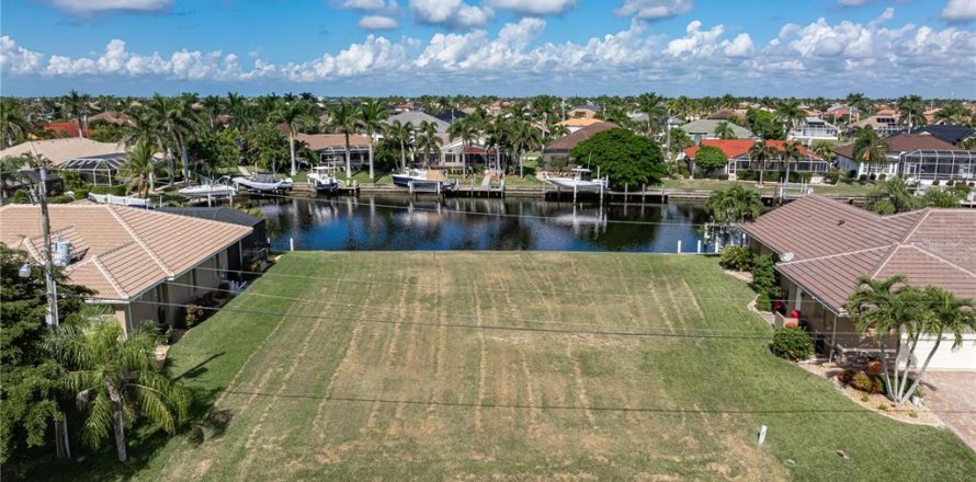 Land in Punta Gorda, Florida № 2093732