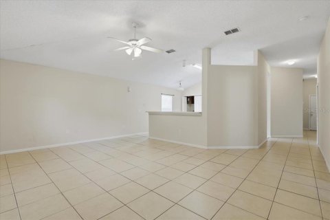 Villa ou maison à vendre à Palm Coast, Floride: 3 chambres, 125.14 m2 № 2297099 - photo 6