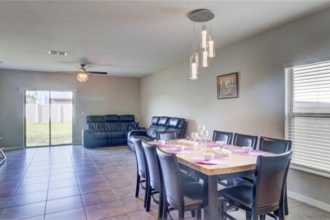 Купить виллу или дом в Сан-Сити-Центр, Флорида 4 комнаты, 242.85м2, № 2149688 - фото 20