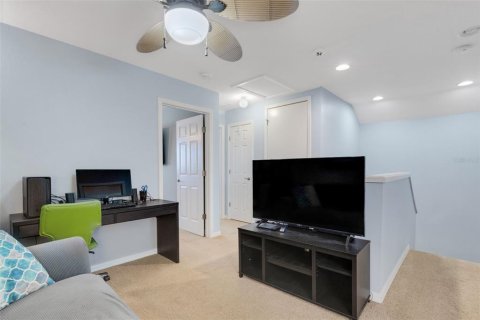 House in Parrish, Florida 4 bedrooms, 222.59 sq.m. № 2132103 - photo 15