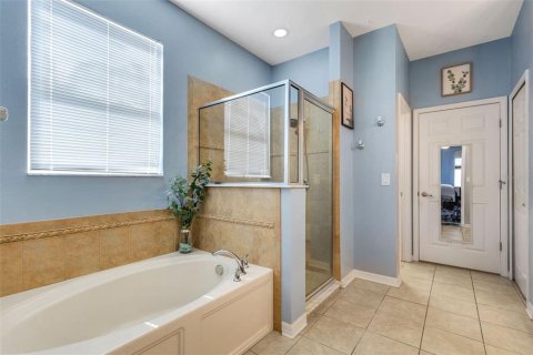 House in Parrish, Florida 4 bedrooms, 222.59 sq.m. № 2132103 - photo 14