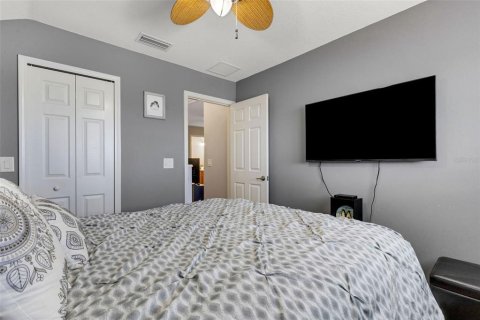 House in Parrish, Florida 4 bedrooms, 222.59 sq.m. № 2132103 - photo 22