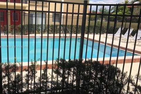 Copropriété à louer à Coral Springs, Floride: 2 chambres, 74.32 m2 № 2286604 - photo 3