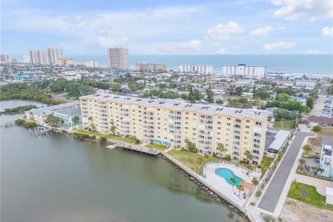 Copropriété à vendre à Port Orange, Floride: 2 chambres, 114.18 m2 № 1617979 - photo 4