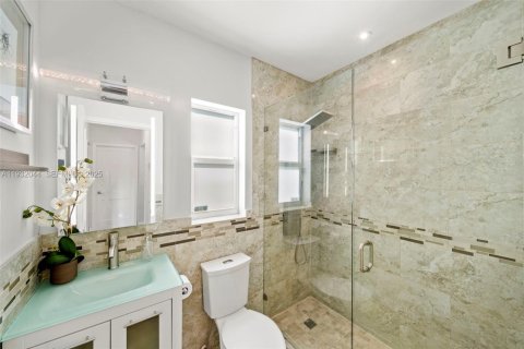 Купить виллу или дом в Майами-Шорс, Флорида 3 спальни, 123.28м2, № 1990574 - фото 27