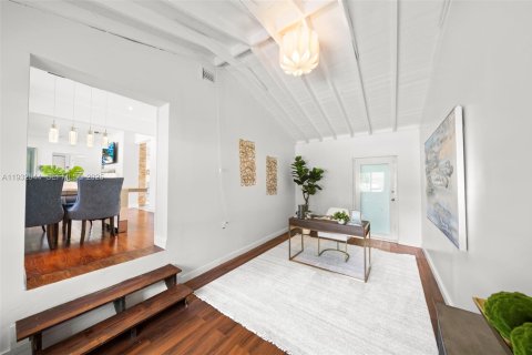 Купить виллу или дом в Майами-Шорс, Флорида 3 спальни, 123.28м2, № 1990574 - фото 10