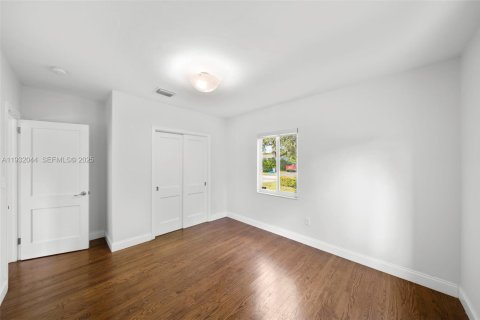 Купить виллу или дом в Майами-Шорс, Флорида 3 спальни, 123.28м2, № 1990574 - фото 30