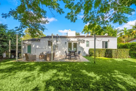 Купить виллу или дом в Майами-Шорс, Флорида 3 спальни, 123.28м2, № 1990574 - фото 19