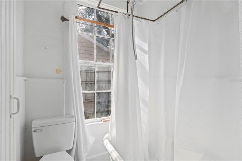 Commercial property in Gainesville, Florida 3 bedrooms, 137.03 sq.m. № 2097721 - photo 10