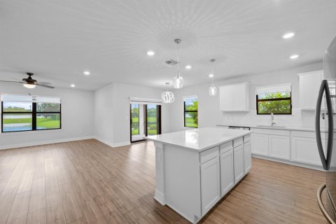 Casa en venta en Lauderdale Lakes, Florida, 4 dormitorios, 169.83 m2 № 2377298 - foto 6