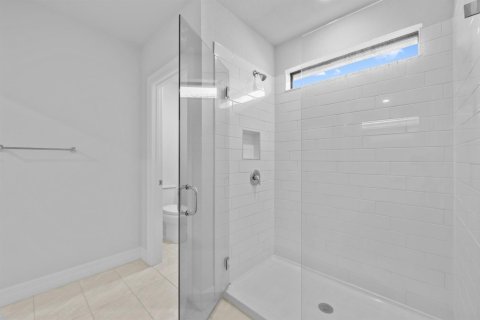 Casa en venta en Lauderdale Lakes, Florida, 4 dormitorios, 169.83 m2 № 2377298 - foto 22