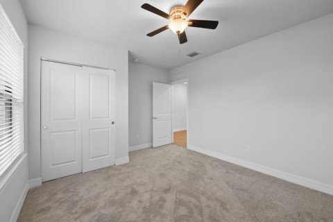 Casa en venta en Lauderdale Lakes, Florida, 4 dormitorios, 169.83 m2 № 2377298 - foto 12