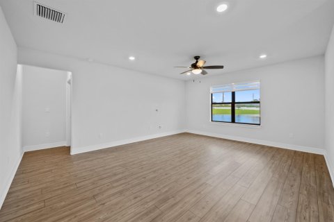 Casa en venta en Lauderdale Lakes, Florida, 4 dormitorios, 169.83 m2 № 2377298 - foto 9