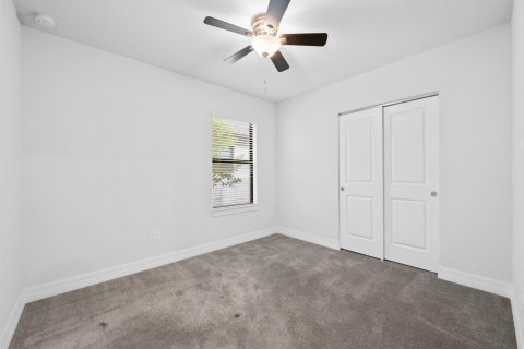 Casa en venta en Lauderdale Lakes, Florida, 4 dormitorios, 169.83 m2 № 2377298 - foto 16