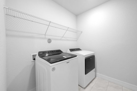 Casa en venta en Lauderdale Lakes, Florida, 4 dormitorios, 169.83 m2 № 2377298 - foto 27