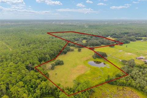 Terreno en venta en Fort MC Coy, Florida № 1905610 - foto 4