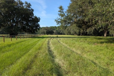 Terreno en venta en Fort MC Coy, Florida № 1905610 - foto 8
