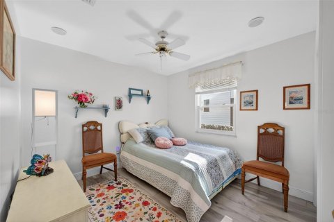 Villa ou maison à louer à Lady Lake, Floride: 3 chambres, 160.72 m2 № 2157720 - photo 7