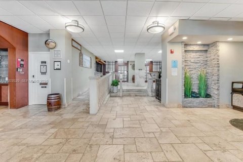 Condominio en venta en South Daytona, Florida № 2184602 - foto 13