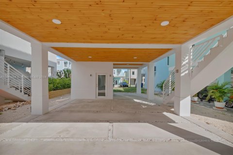 Condo in Key Largo, Florida, 3 bedrooms  № 1977763 - photo 30