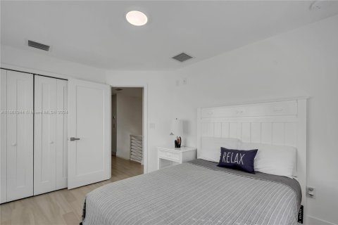 Condo in Key Largo, Florida, 3 bedrooms  № 1977763 - photo 18