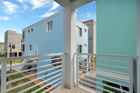 Condo in Key Largo, Florida, 3 bedrooms  № 1977763 - photo 15