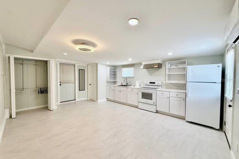 Villa ou maison à louer à Tampa, Floride: 3 chambres, 89.74 m2 № 2167176 - photo 30