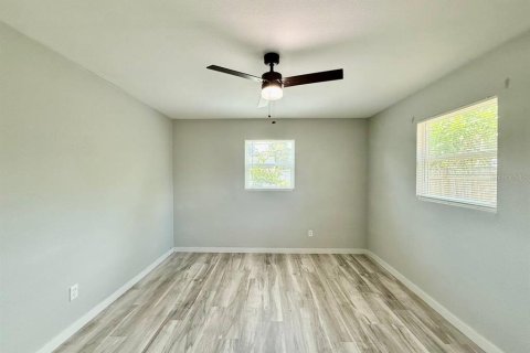 Villa ou maison à louer à Tampa, Floride: 3 chambres, 89.74 m2 № 2167176 - photo 16