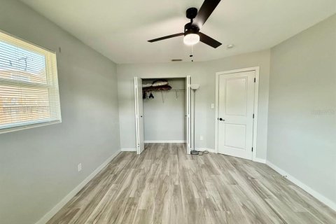 Villa ou maison à louer à Tampa, Floride: 3 chambres, 89.74 m2 № 2167176 - photo 17