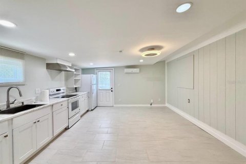 Villa ou maison à louer à Tampa, Floride: 3 chambres, 89.74 m2 № 2167176 - photo 28