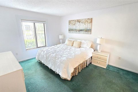 Condo in Tarpon Springs, Florida, 2 bedrooms  № 1900764 - photo 25