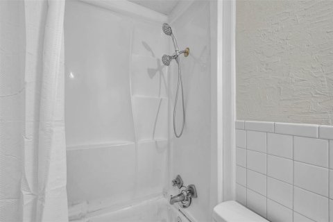 Villa ou maison à vendre à Kenneth City, Floride: 3 chambres, 99.78 m2 № 1774036 - photo 23