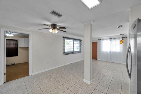 Villa ou maison à vendre à Kenneth City, Floride: 3 chambres, 99.78 m2 № 1774036 - photo 10