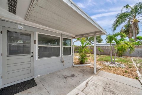 Villa ou maison à vendre à Kenneth City, Floride: 3 chambres, 99.78 m2 № 1774036 - photo 25