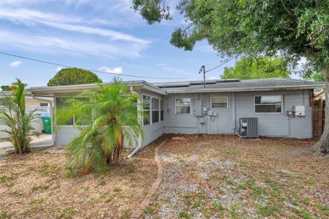 Villa ou maison à vendre à Kenneth City, Floride: 3 chambres, 99.78 m2 № 1774036 - photo 27