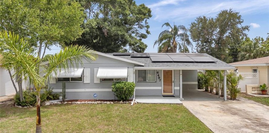 Casa en Kenneth City, Florida 3 dormitorios, 99.78 m2 № 1774036