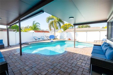 Villa ou maison à vendre à Tampa, Floride: 4 chambres, 178 m2 № 2422802 - photo 12