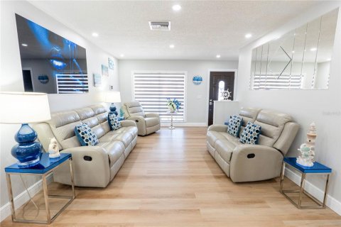 Villa ou maison à vendre à Tampa, Floride: 4 chambres, 178 m2 № 2422802 - photo 17