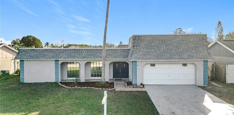 Casa en Holiday, Florida 3 dormitorios, 141.12 m2 № 1566360