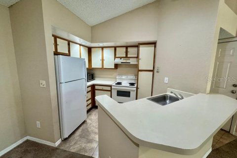 Condominio en alquiler en Orlando, Florida, 2 dormitorios, 97.92 m2 № 1901473 - foto 3