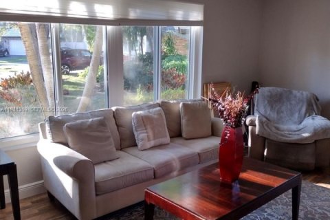 Villa ou maison à vendre à Davie, Floride: 4 chambres, 224.64 m2 № 2080026 - photo 2