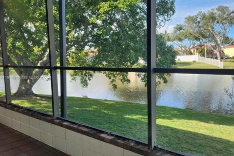 Villa ou maison à vendre à Davie, Floride: 4 chambres, 224.64 m2 № 2080026 - photo 21