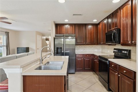 Touwnhouse à vendre à Oviedo, Floride: 3 chambres, 169.83 m2 № 2212817 - photo 8