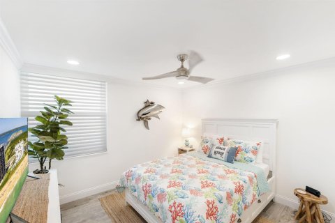 Condo in Jensen Beach, Florida, 2 bedrooms  № 2078184 - photo 21