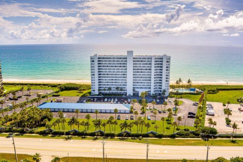 Condo in Jensen Beach, Florida, 2 bedrooms  № 2078184 - photo 6