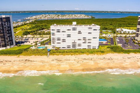 Condo in Jensen Beach, Florida, 2 bedrooms  № 2078184 - photo 4