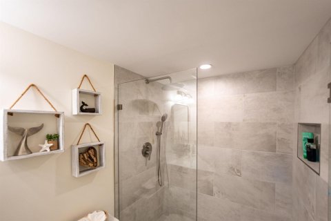 Condo in Jensen Beach, Florida, 2 bedrooms  № 2078184 - photo 22
